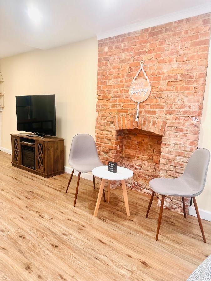 ביונה Classical Isbills Row House Close To Nyc מראה חיצוני תמונה